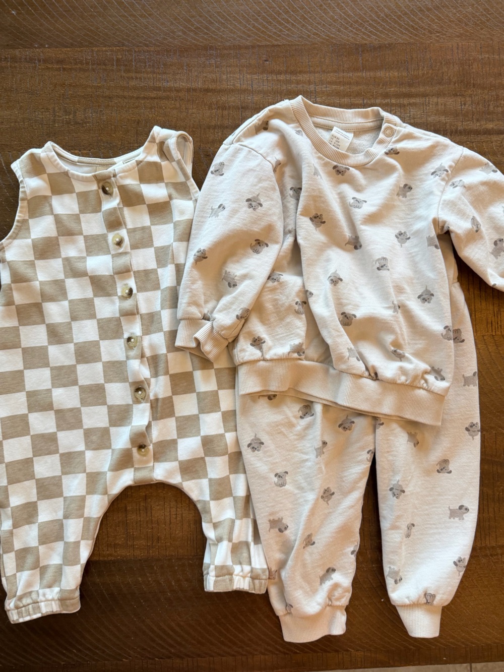 Set of 2 Neutral Baby Outfits Size 6-12M